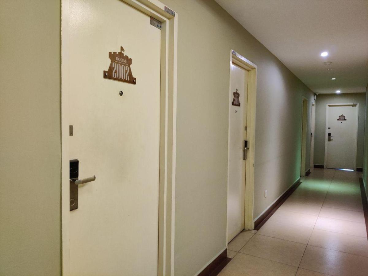 Castello Hotel Kulai Exterior foto